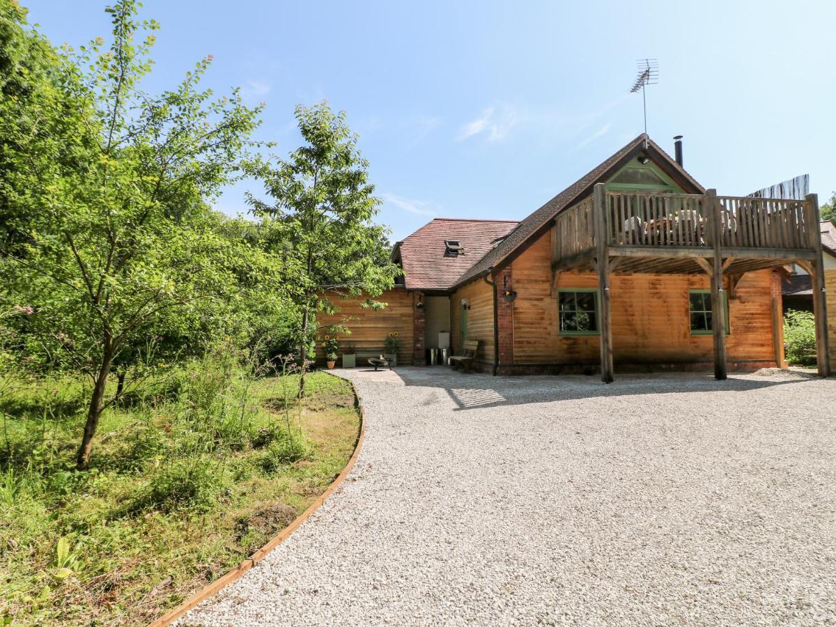 Old Wood Coach House Villa Lincoln Eksteriør bilde